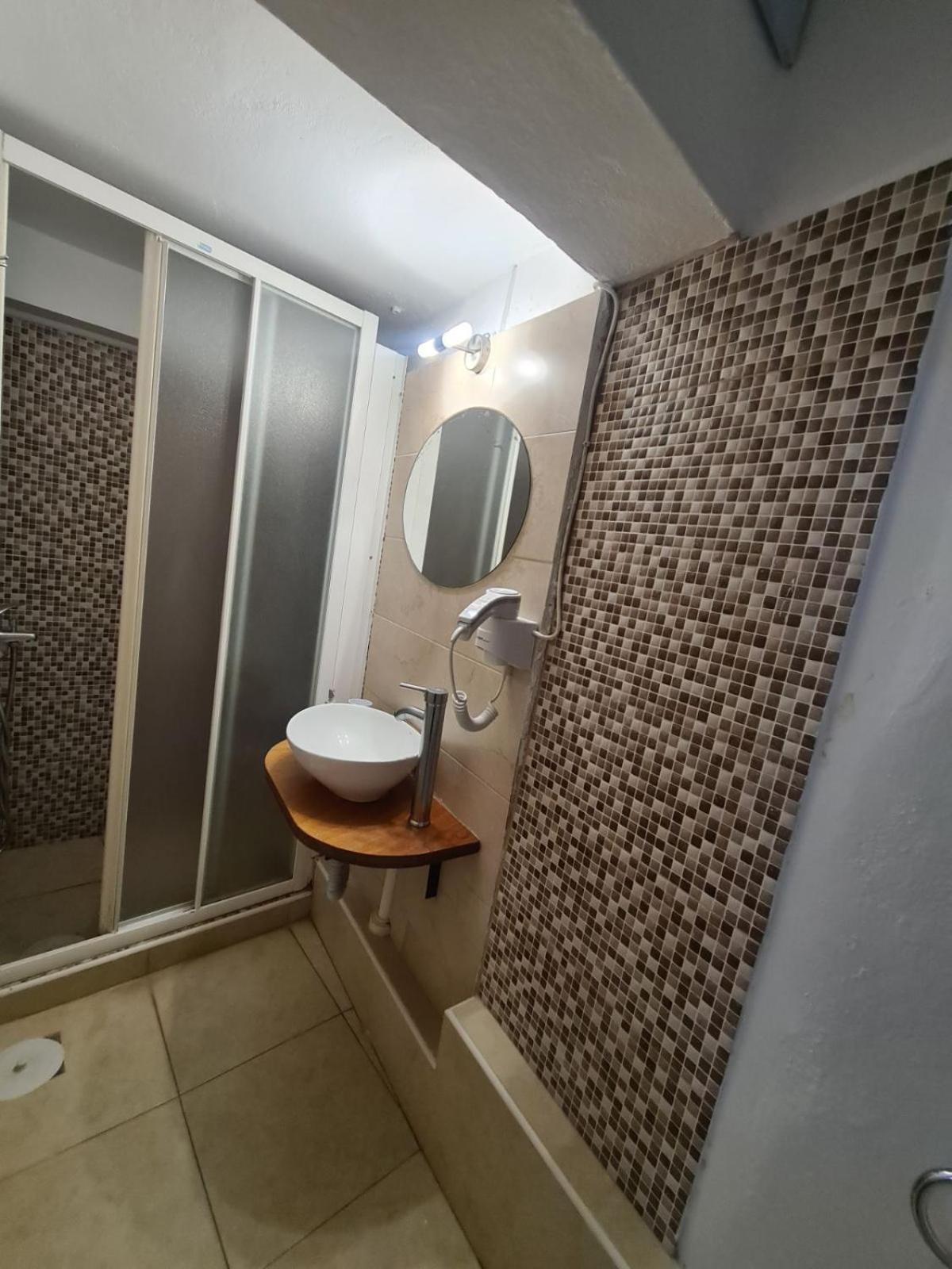 Aithra -Cosy Studio In Centre Of Poros Poros Town 外观 照片